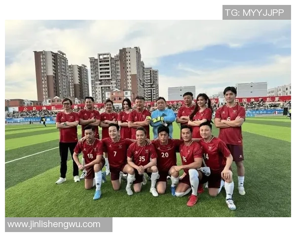 香港解说员带你认识足球明星的背后故事与精彩瞬间